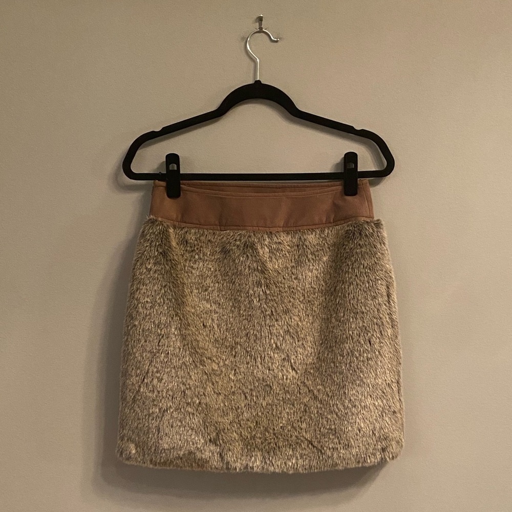 J. McLaughlin Bree Faux Fur Skirt, Size 2 - Picture 4 of 11